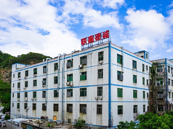 數(shù)據(jù)線OEM加工源頭廠家，聯(lián)鑫德誠(chéng)數(shù)據(jù)線廠家